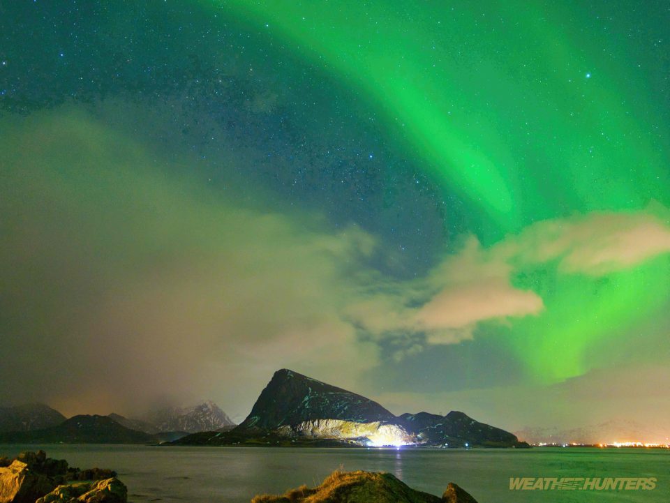 Polarlicht über den Lofoten