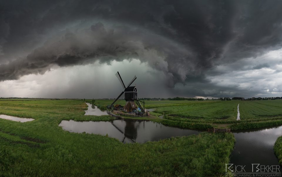 Windmill supercell