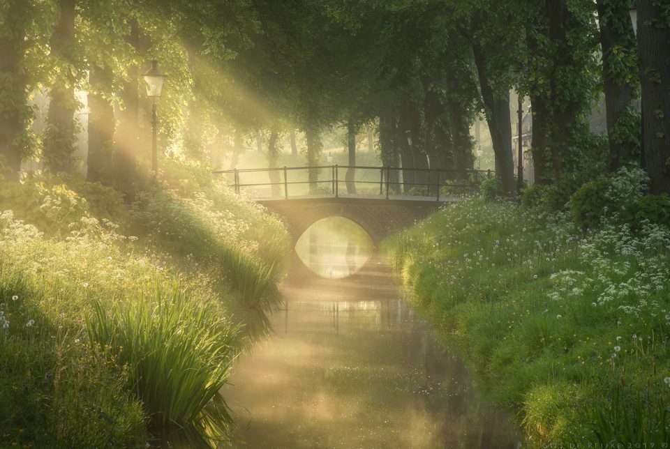 Dampfendes Wasser – Foto von Gijs de Reijke