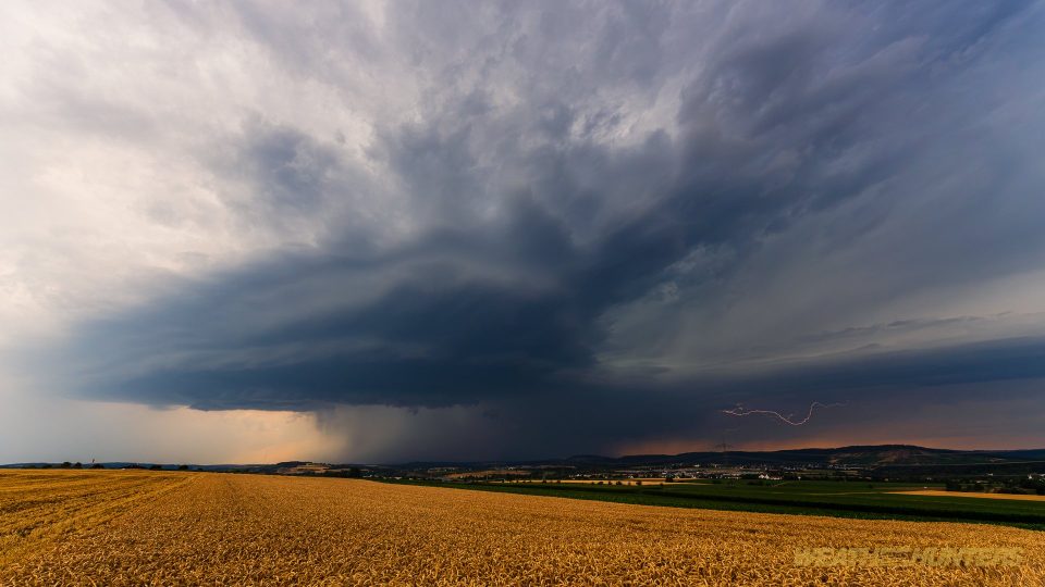 UFO Superzelle vor Ankunft