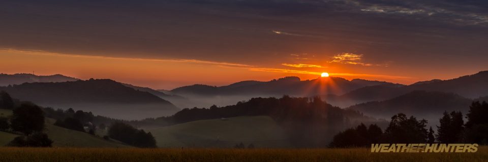 Sonnenaufgang mit Nebel