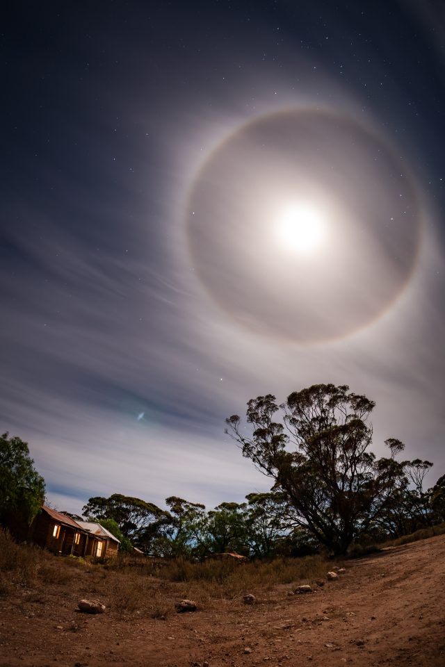 Mondhalo