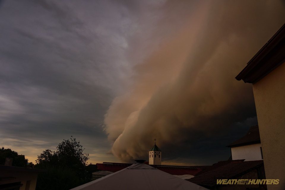 Wallcloud
