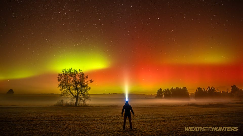 Ein Mensch, ein Licht, ein Himmel