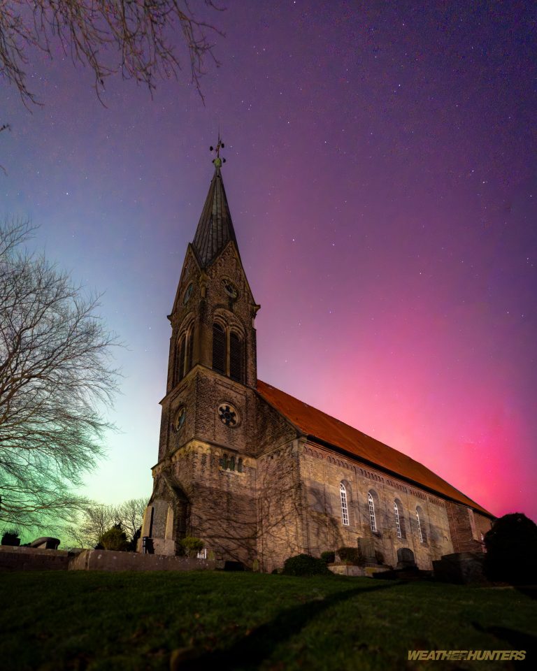 Polarlicht - Langwarder Kirche