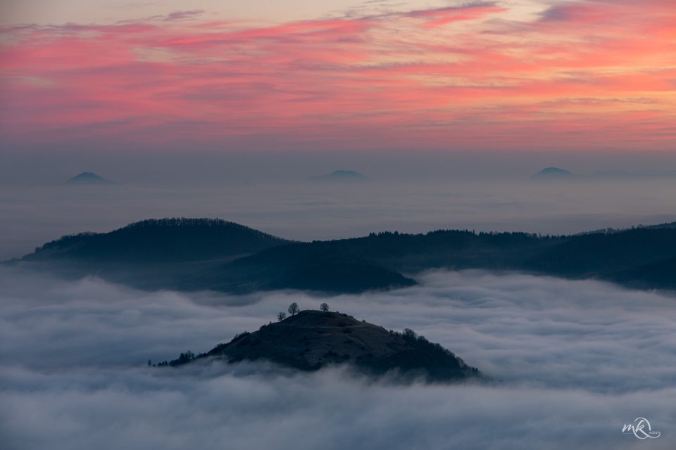 Die Limburg im Nebelmeer
