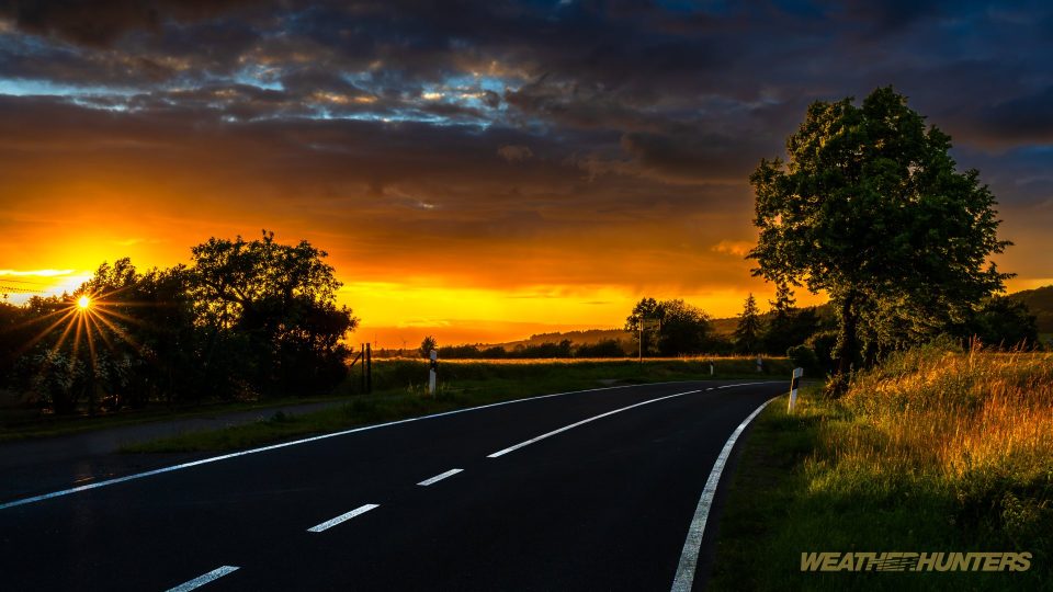Abendrot vor dem Haus