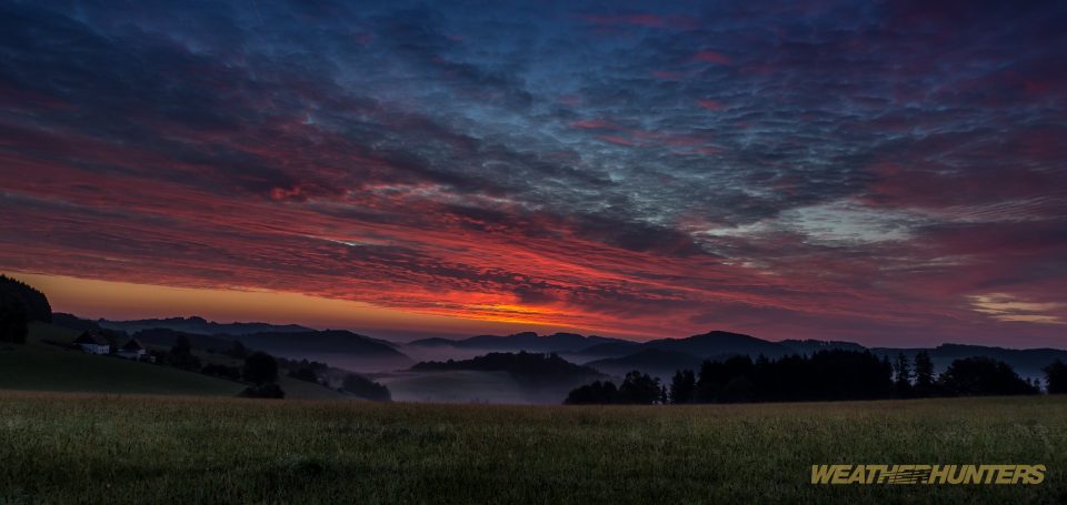 Sonnenaufgang mit Nebel