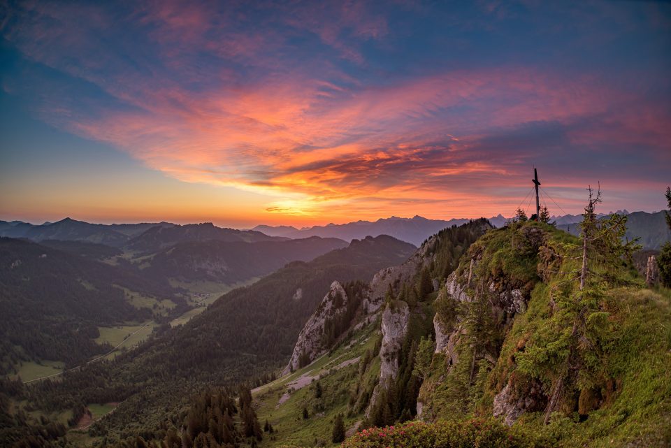 Morgenrot in den Allgäuer Bergen