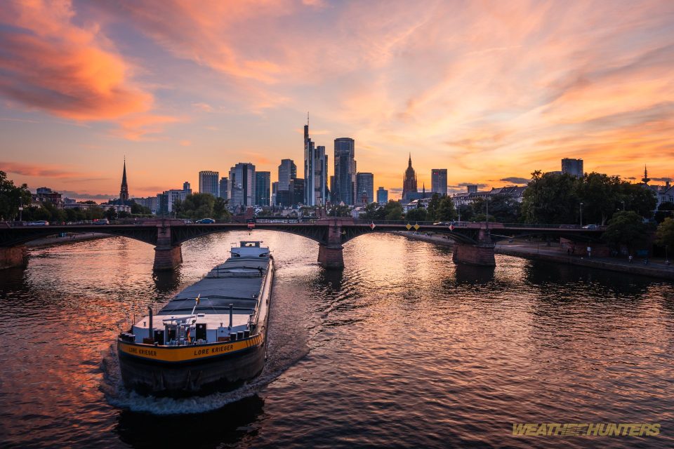 Sonnenuntergang am Main