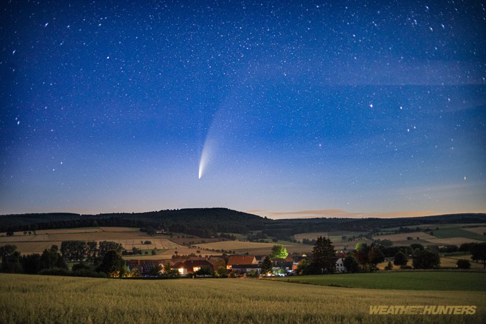 Neowise über dem Solling